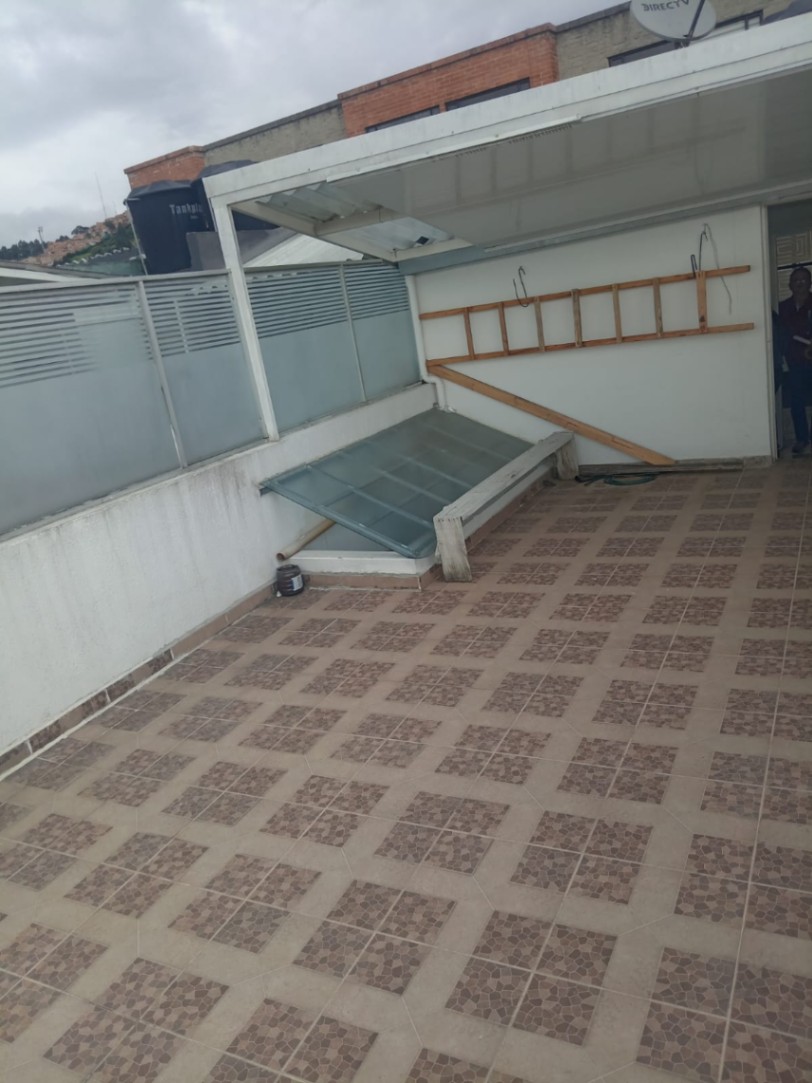 Cra. 96 #146d-24, Bogotá, Colombia